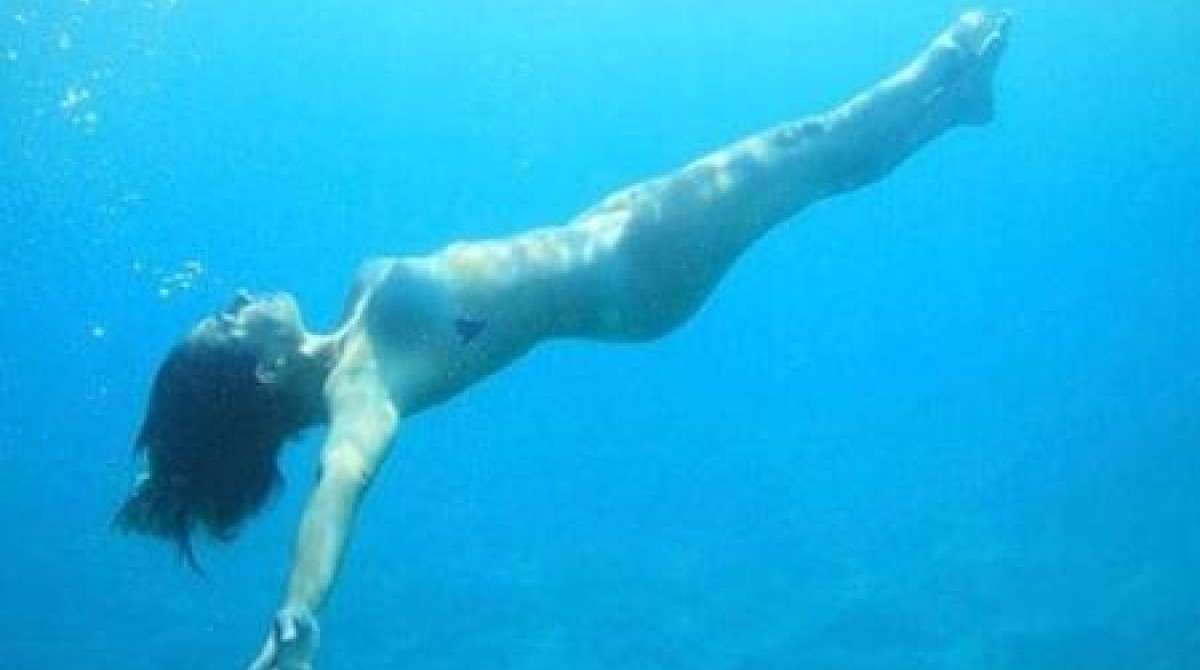 Gisele Itié compartilha fotos nua - Reprodução Internet