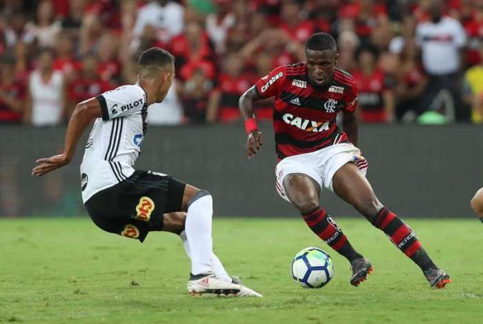 Flamengo empatou, mas avançou na Copa do Brasil