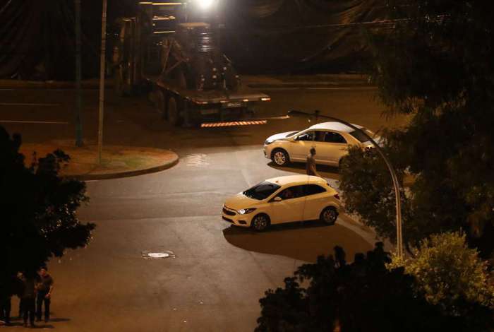 Na simula��o, peritos testaram diversas armas no local do crime