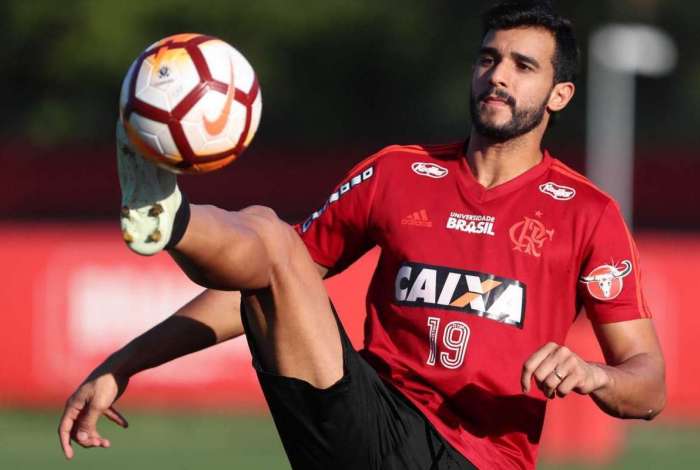 Henrique Dourado falou sobre o clássico contra o Vasco