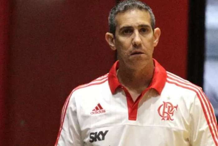 Neto deixou o comando t�cnico do Flamengo