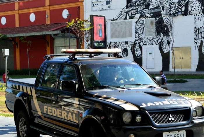 A Polícia Federal deflagrou na manhã desta terça-feira operação Efeito Dominó