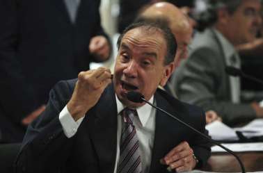 Bolsonaro é contrariado por vice de Aécio: 'Perdemos porque faltou voto'