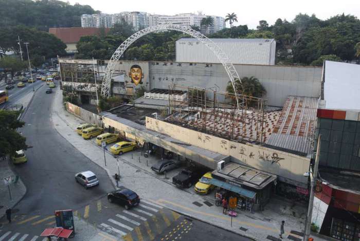 Canecão foi fechado em 2010 após disputa judicial entre a família Priolli, que administrava o espaço cultural, e a Universidade Federal do Rio de Janeiro (UFRJ), dona do imóvel