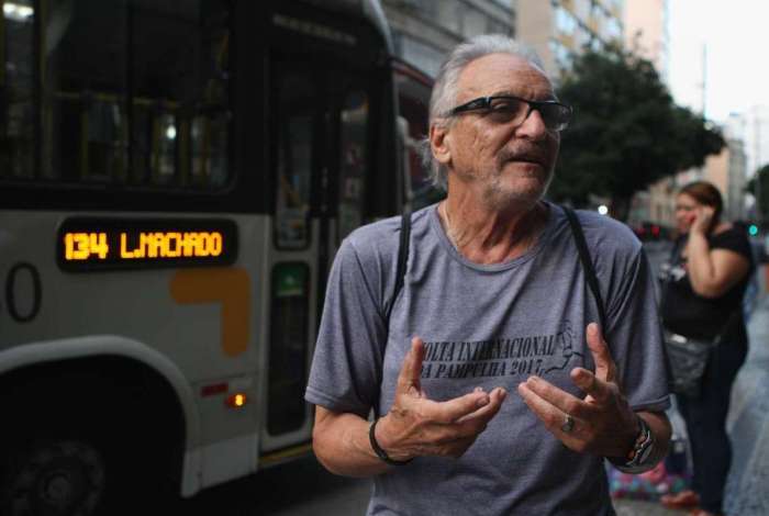 José Cardoso comparou: 'Quando você vai à padaria e pede café, não espera xícara pela metade. Com os ônibus é a mesma coisa'