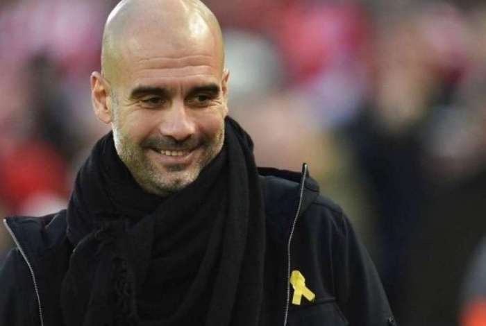 Guardiola renovou contrato com o Manchester City