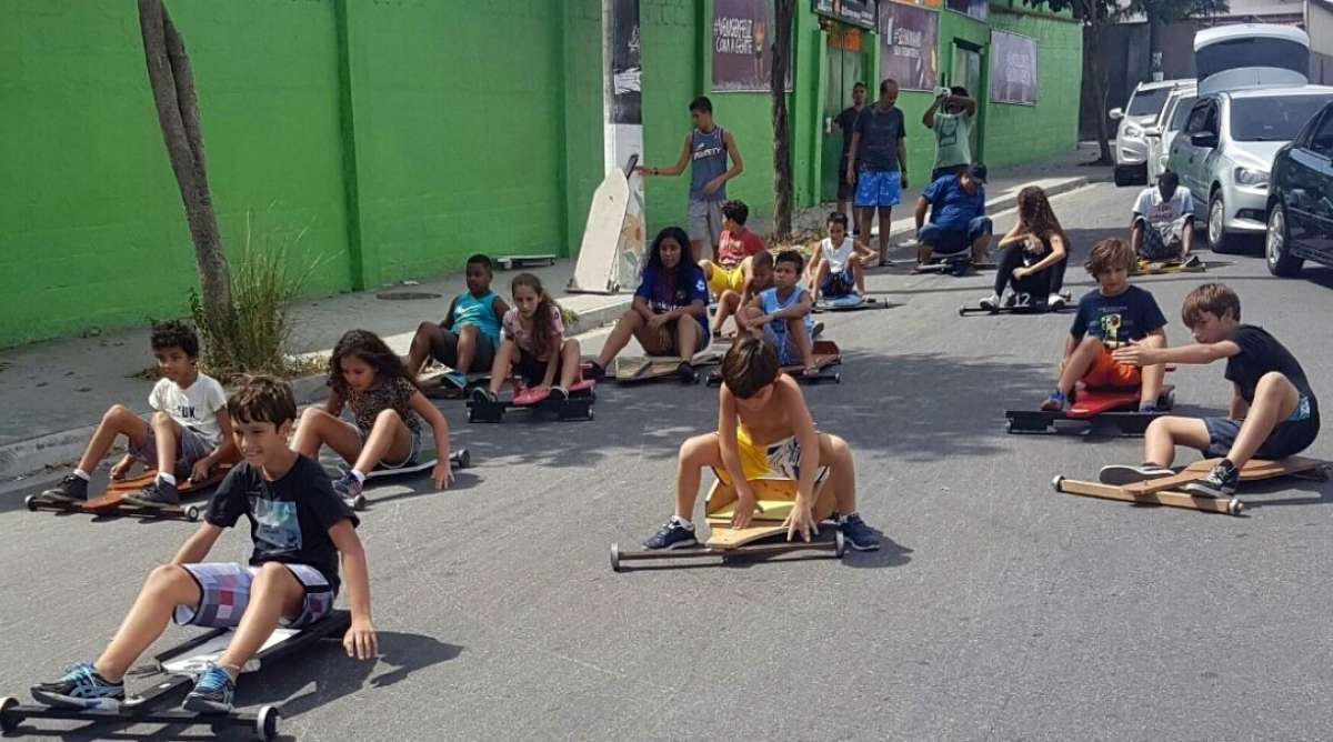 A volta dos carrinhos de rolimã