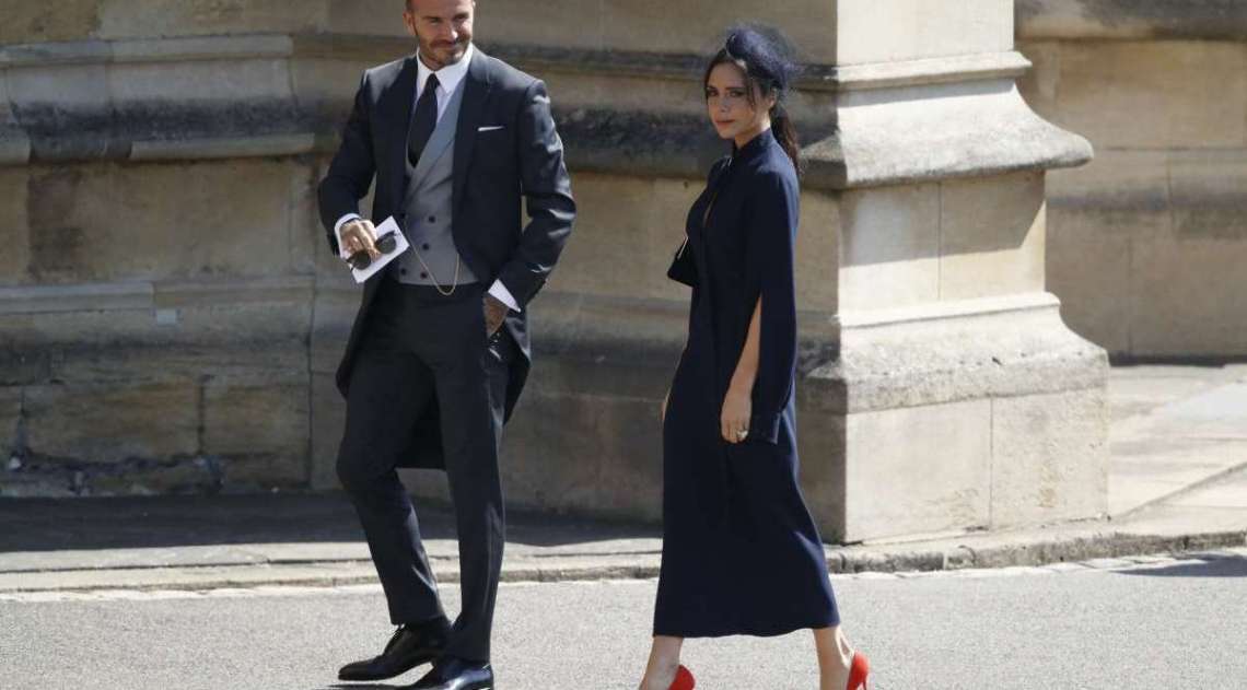 O ex-jogador de futebol inglês David Beckham e a estilista Victoria Beckham compareceram ao casamento real
