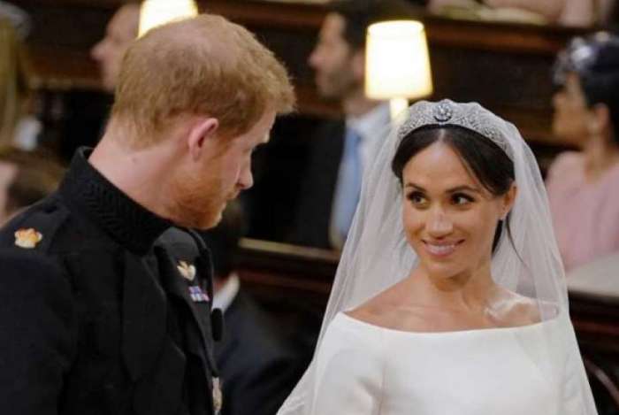 Prncipe Harry da Inglaterra e a atriz americana Meghan Markle foram declarados marido e mulher neste sbado em uma cerimnia na igreja de So Jorge de Windsor