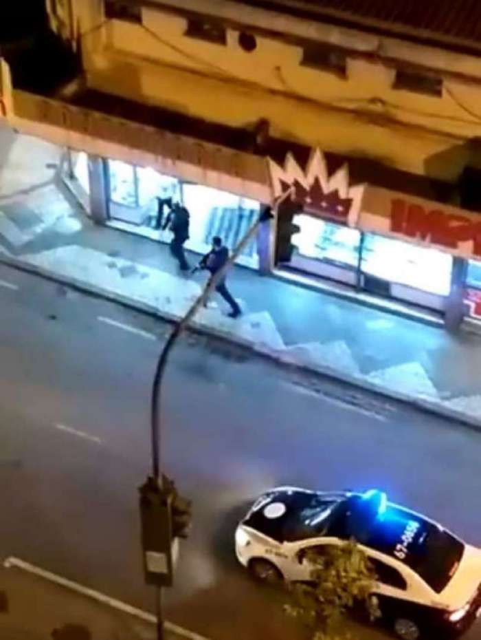 Policiais na Rua Dias da Cruz