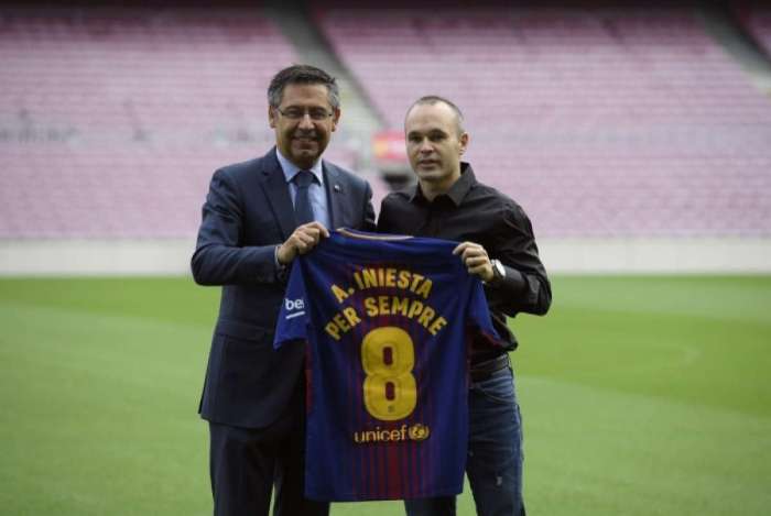 Iniesta usar� chuteira especial em sua despedida pelo Bar�a