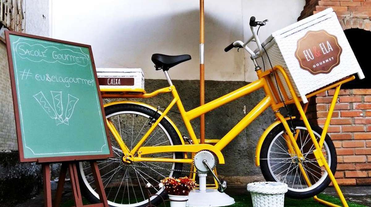 Jovem empreendedor cria marca própria de sacolé na Tijuca