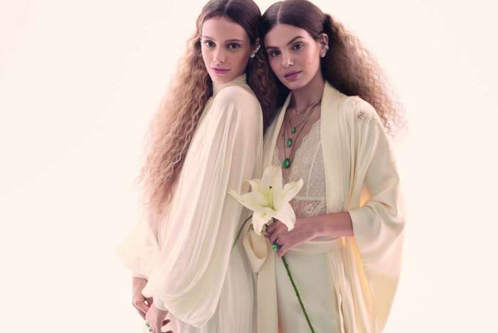 Laura Neiva e Camila Queiroz posam para a 'Vogue Noiva'