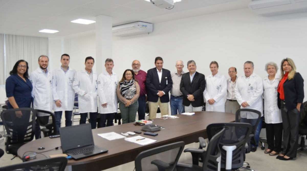 Diretores da Faculdade Suprema e o prefeito de Três Rios  recebem autoridades do Mec