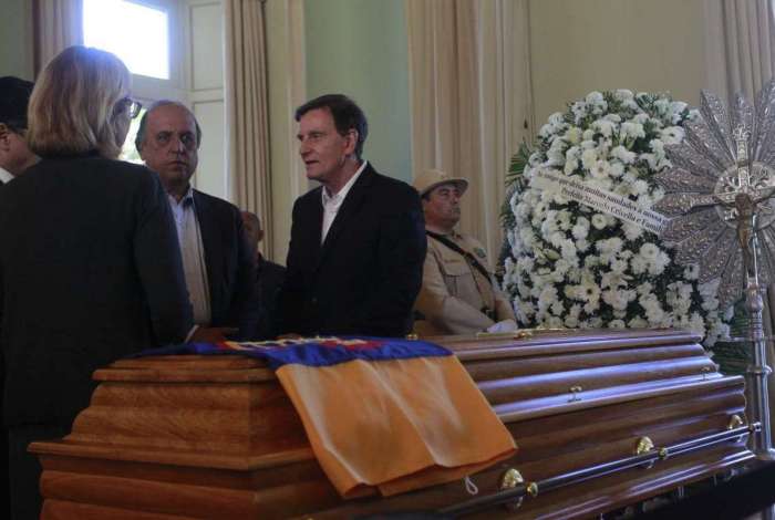 Velório do vice-prefeito Fernando Mac Dowell no Palácio da Cidade, Botafogo. Na foto, o governador Luiz Fernando Pezão e o prefeito Marcelo Crivella