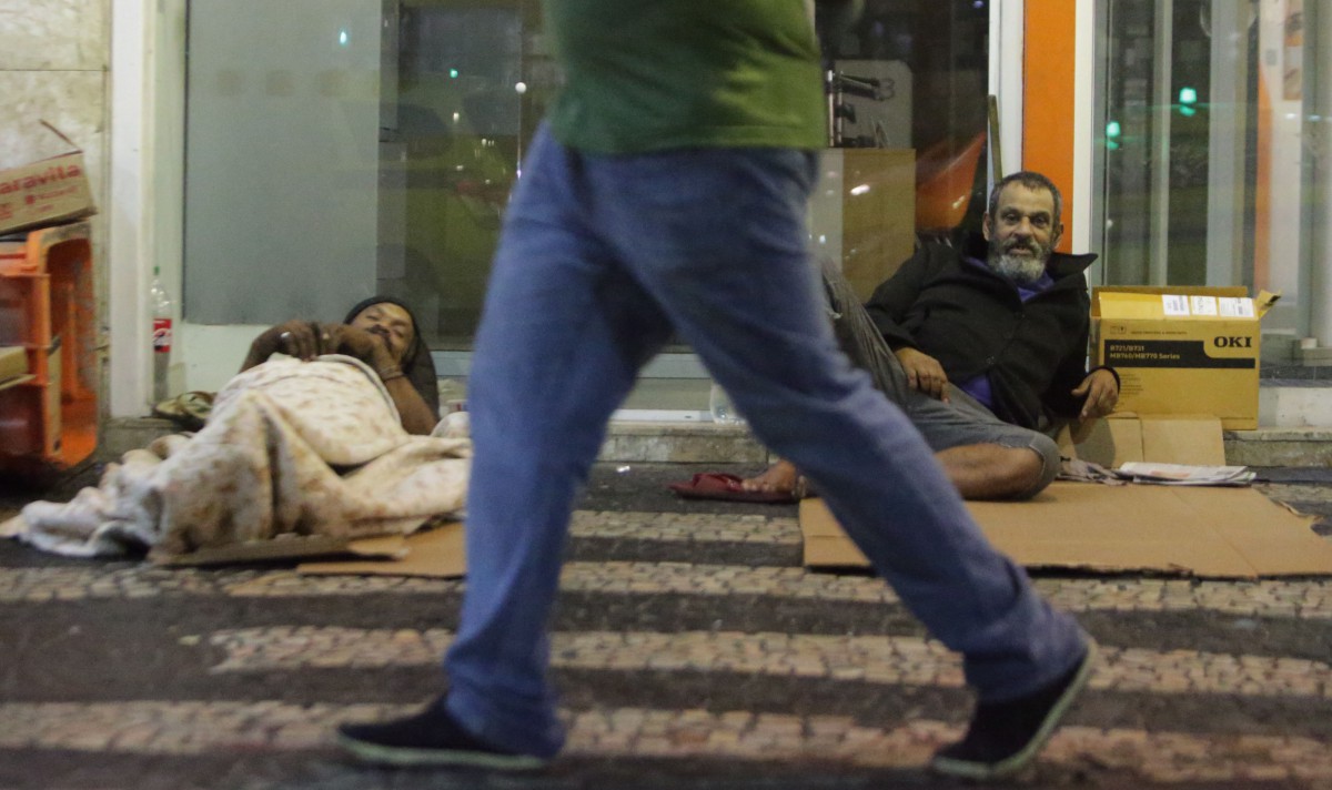 Moradores de rua do Centro do Rio. falam do sufoco com o frio das madrugadas geladas. Foto Daniel Castelo Branco