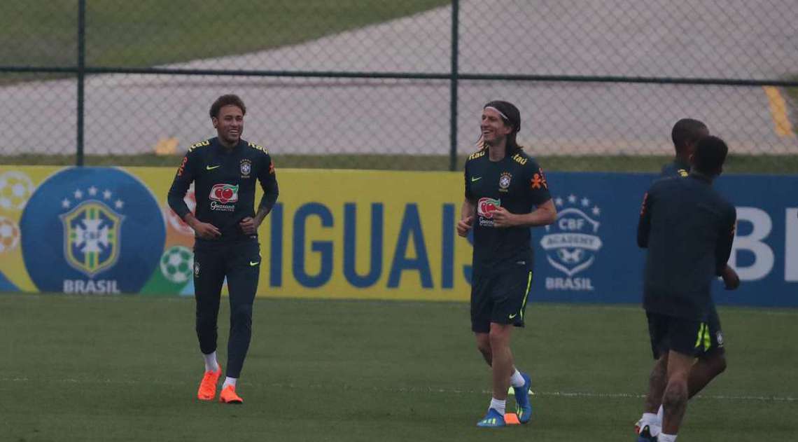 Jogadores da seleção brasileira treinam na Granja Comary