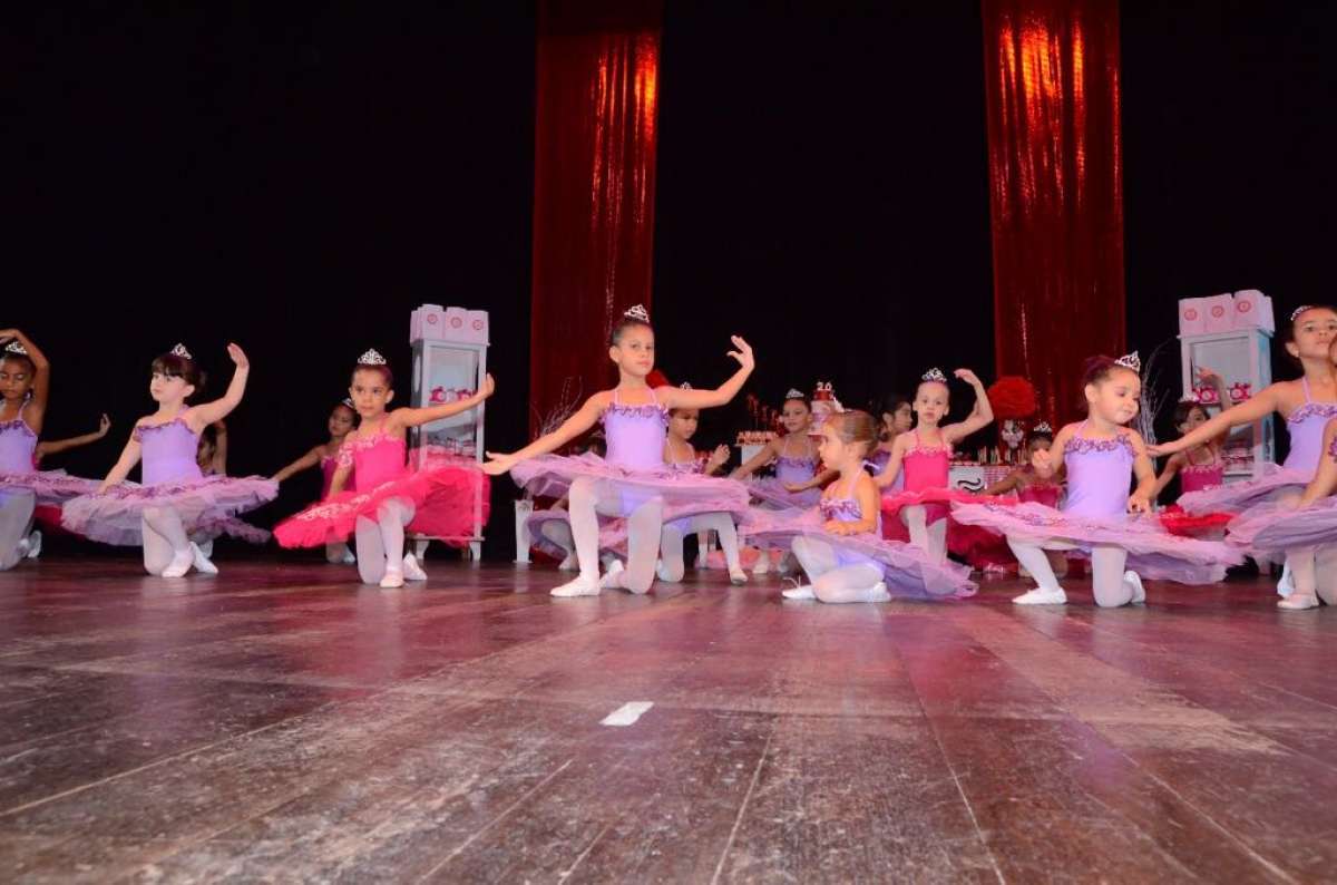 Ariel Corrêa - Bailarino