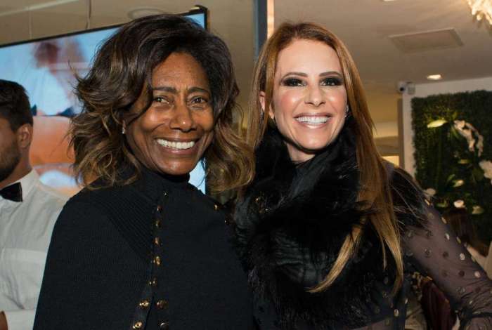 Glria Maria e Roberta Niemeyer 