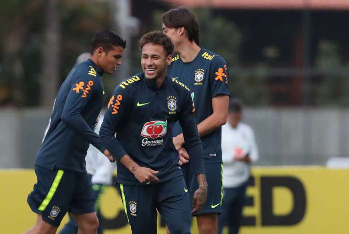 Neymar participou de atividade