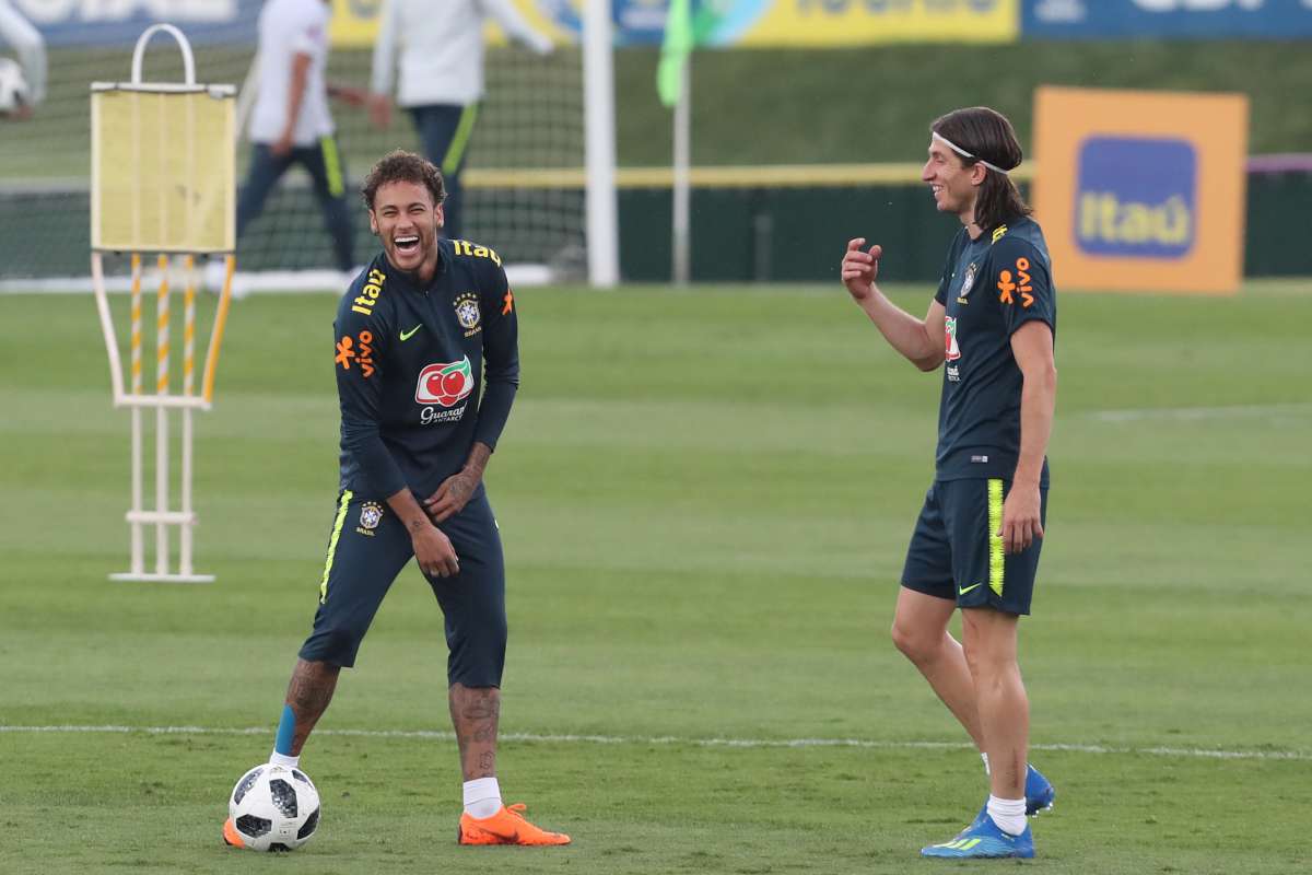 25/05/2018 - Jogadores da seleção brasileira de futebol treinam para a Copa do Mundo, na Granja Comary. Na imagem, treino na tarde de hoje com a presença do técnico Tite e os jogadores Neymar, Fred, Thiago Silva, Danilo, Renato Augusto, William, Paulinho, Gabriel Jesus, entre outros. Foto de Alexandre Brum / Agência O Dia - ATAQUE FUTEBOL CIDADE FIFA WORLD CUP CAMPEONATO INTERNACIONAL RÚSSIA 2018 COPA DO MUNDO