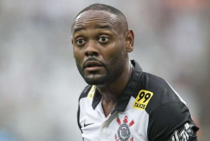 Vagner Love é Disputado Por Flamengo E Corinthians Afirma Jornal Turco O Dia Flamengo 2962