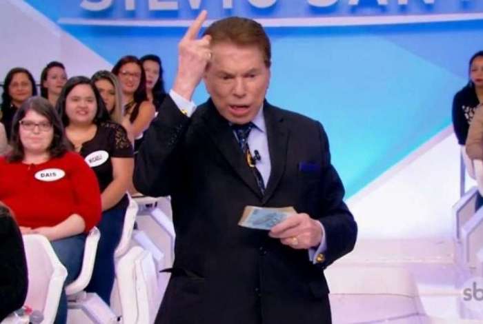 Silvio Santos se irrita com lugares vazios no auditório ...