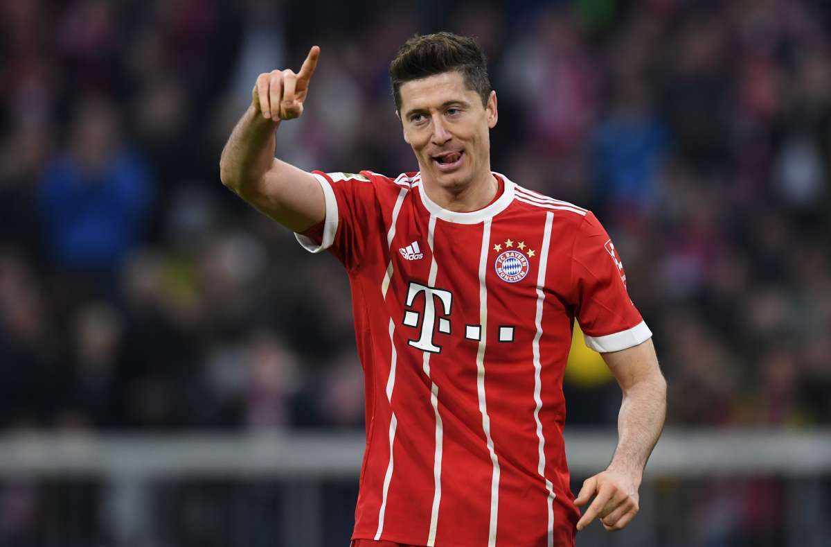Jogadores do Bayern de Munique trocam socos durante ...