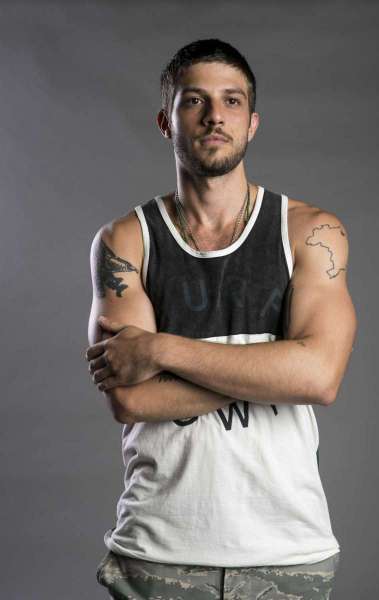 Se prepara que esse nome &eacute; diferente! O verdadeiro nome de Chay Suede &eacute; Roobertchay Domingues da Rocha Filho