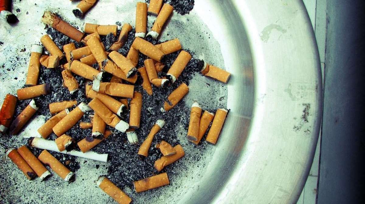 Estimativa é que 100 mil adolescentes façam uso do tabaco diariamente no Brasil