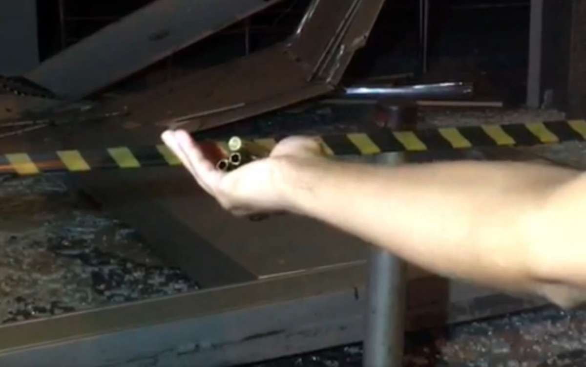 Cápsulas de tiros disparados