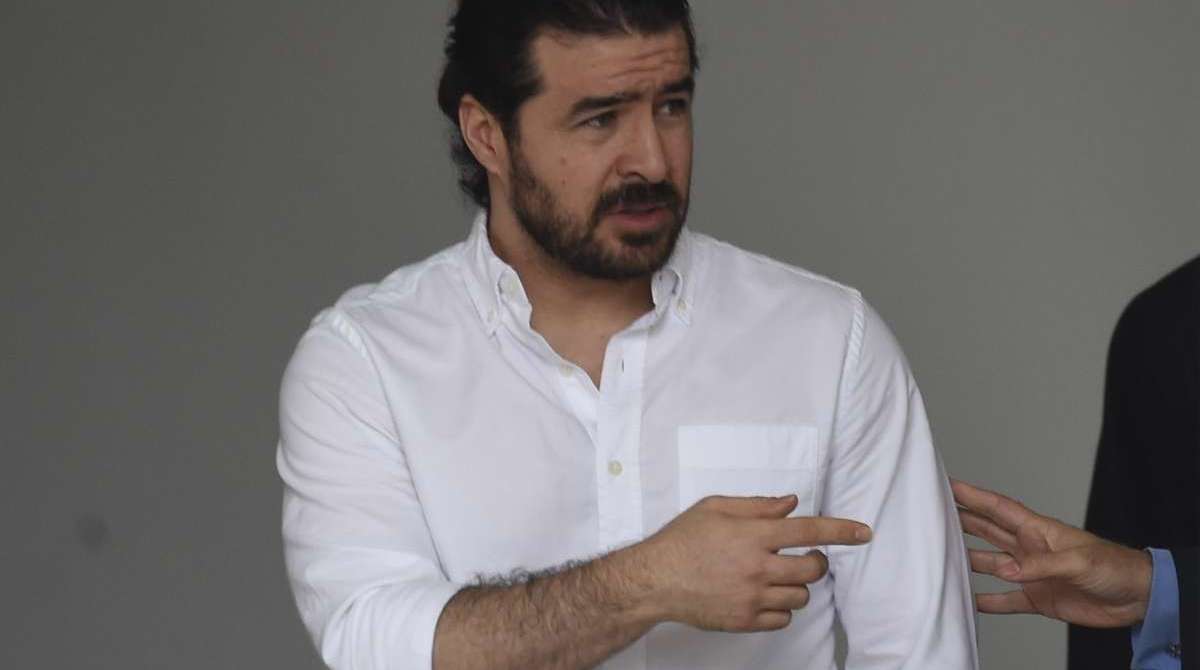 O ex-prefeito da oposição venezuelana Daniel Ceballos é visto no Ministério das Relações Exteriores em Caracas, depois de ser libertado pelo governo - Juan Barreto/ AFP