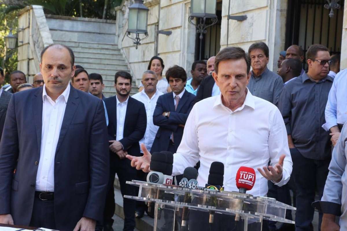 O prefeito Marcelo Crivella e o presidente da Rio Ônibus, Claudio Callac - Divulgação