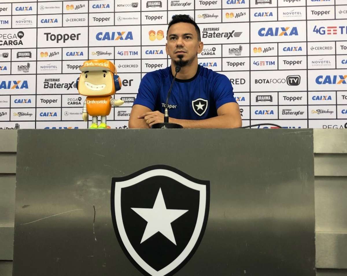 Lindoso falou sobre o atual momento do Botafogo - Reprodu&ccedil;&atilde;o Twitter