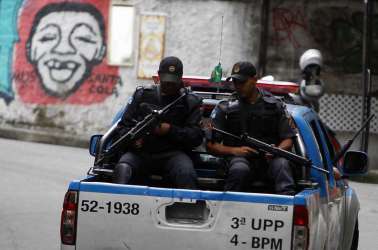 Policiamento é reforçado no Leme após encontro de três corpos no Chapéu Mangueira