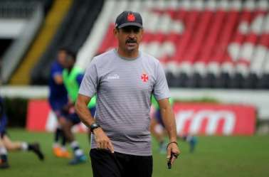 Após reclamação de Valdir Bigode, Vasco sobe o tom e promete acionar a Justiça