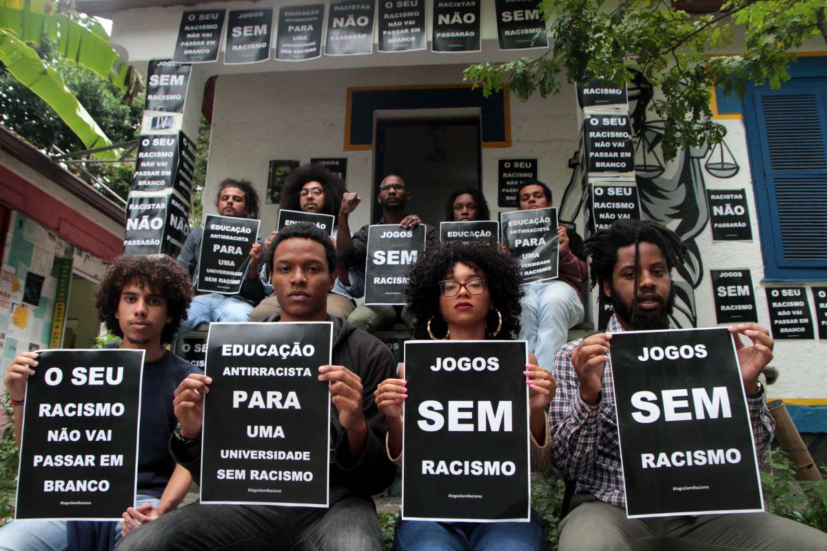 Estudantes protestaram no Centro Acadêmico de Direito da PUC - Fernanda Dias 