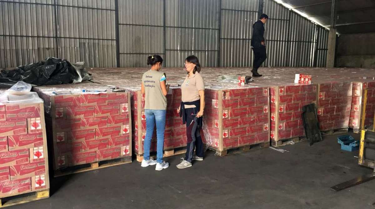 Fábrica de Sapucaia é interditada - Divulgação / Governo do estado