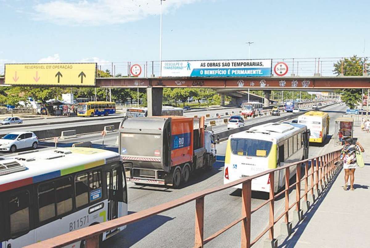 Avenida Brasil  - Maíra Coelho / Agência O Dia 