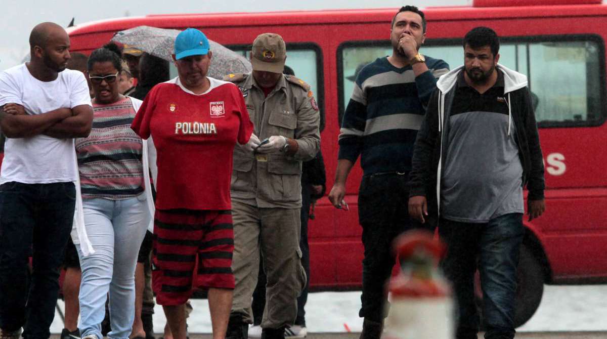 Naufr&aacute;gio de duas embarca&ccedil;&otilde;es na Ilha da Madeira, no Porto de Itagua&iacute;