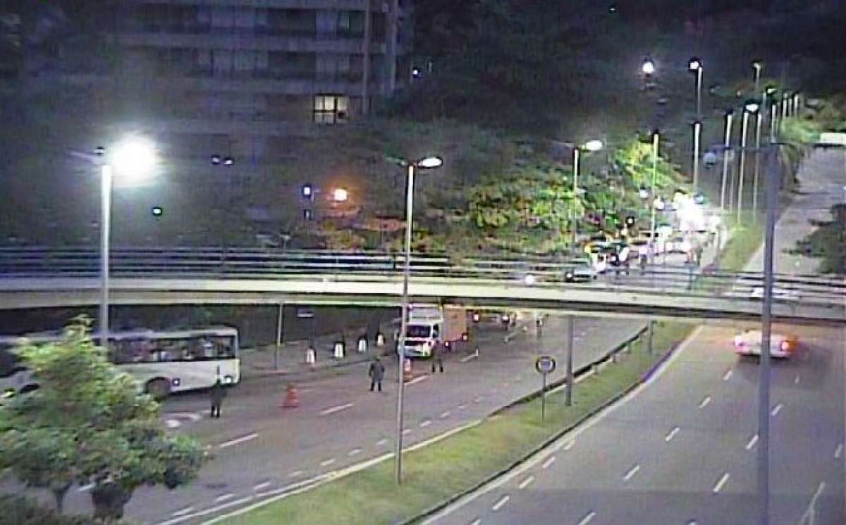 Forças Armadas na Autoestrada Lagoa-Barra