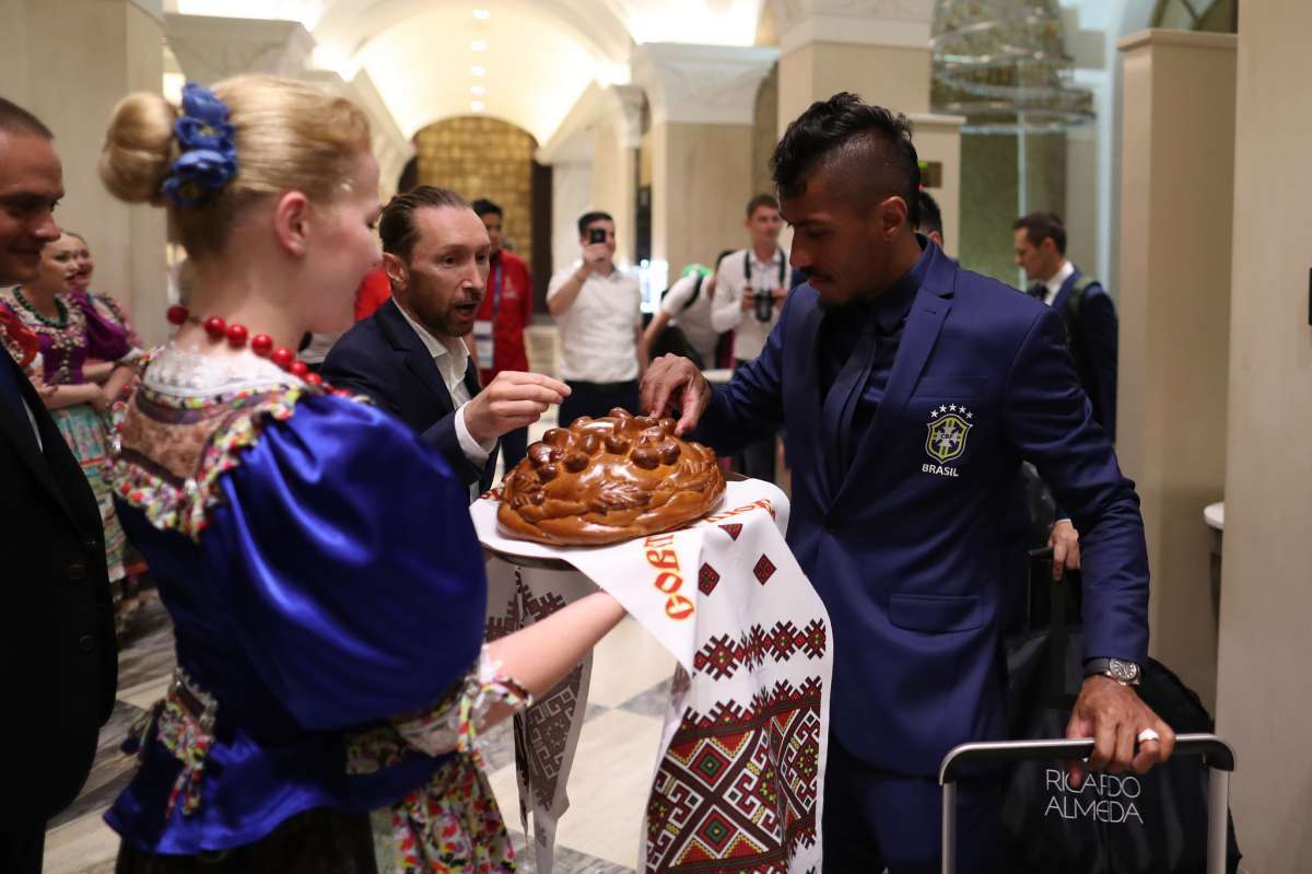 Seleção Brasileira pousou em solo russo na madrugada deste domingo