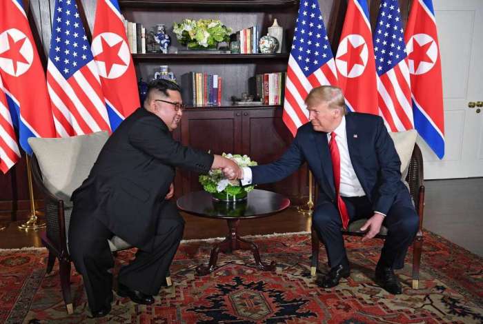 Kim e Trump em encontro em junho deste ano