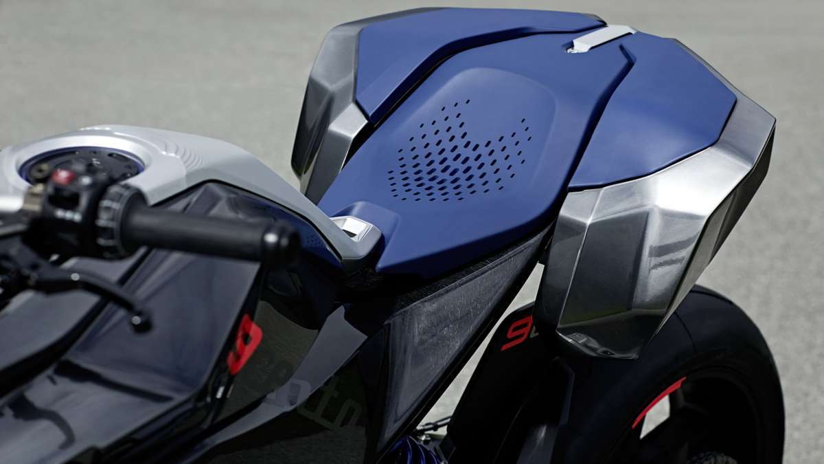 Moto criada por divisão de motos da BMW mistura esportividade a características de motos feitas para longas distâncias