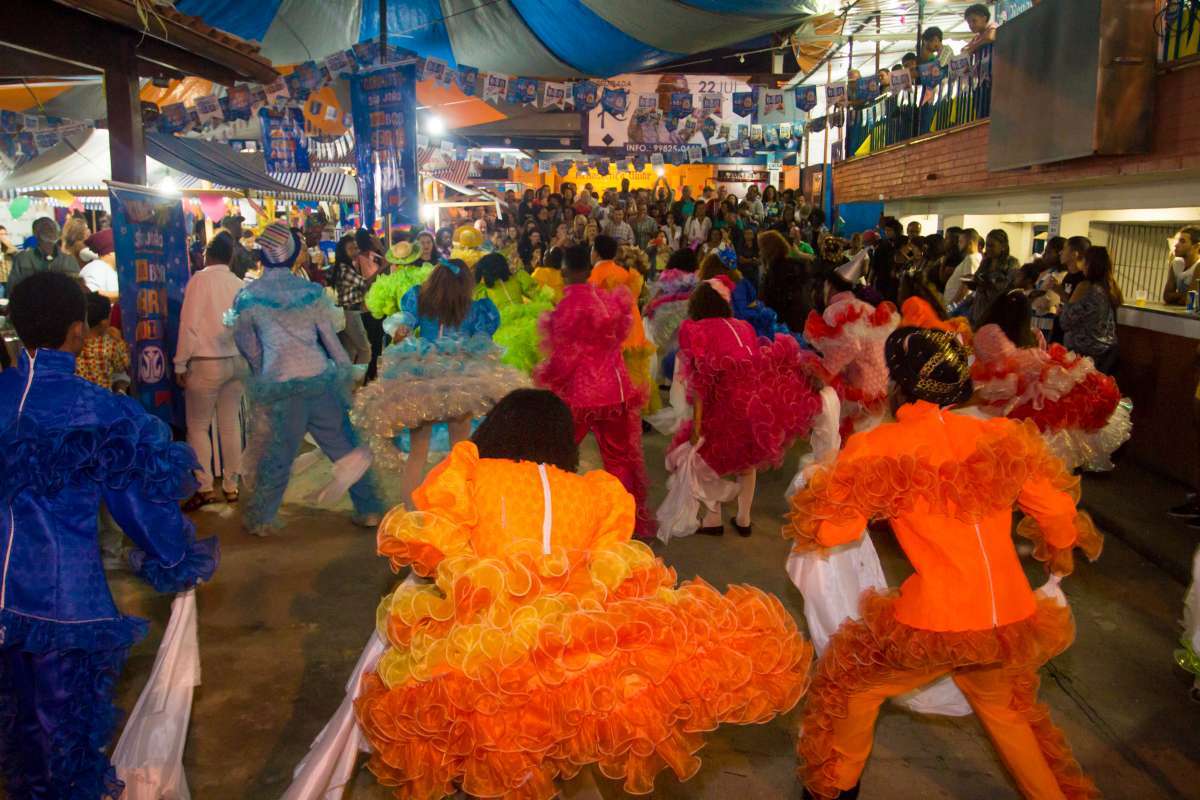 Copa - Festa Junina no Renascença Clube com Copa e jogo do Brasil