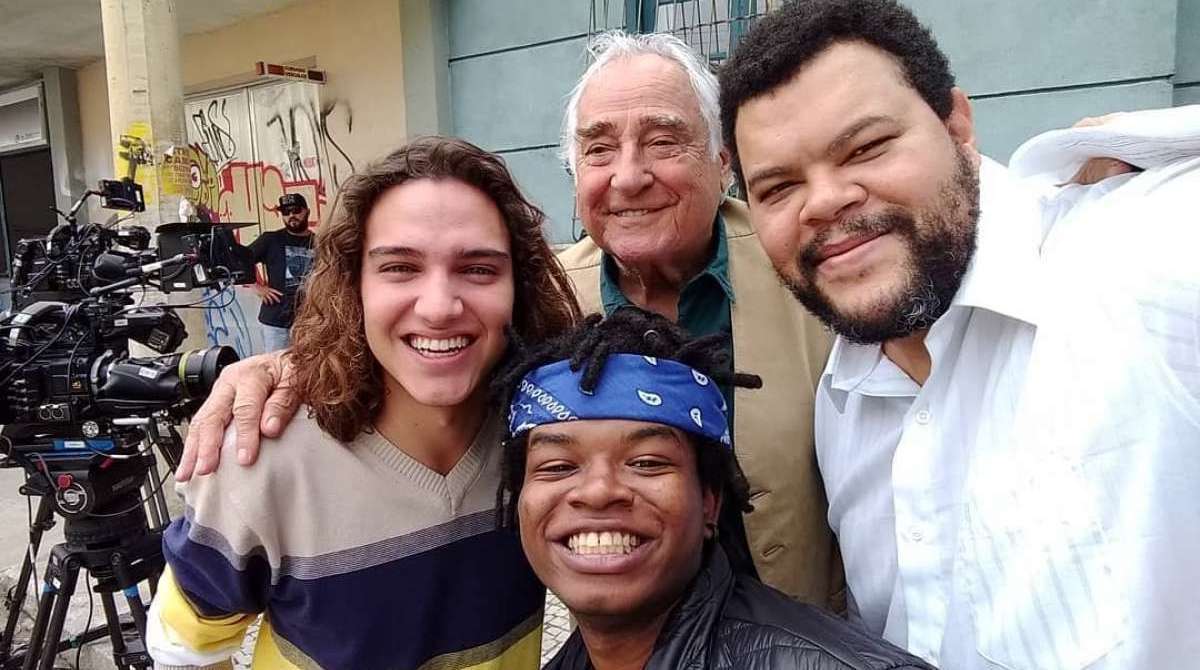 Tom Karabachian (Tito), Garoto (Pedro Maya), Heitor (Luis Gustavo) e Aloísio (Babu Santana) nos bastidores de 'Malhação'