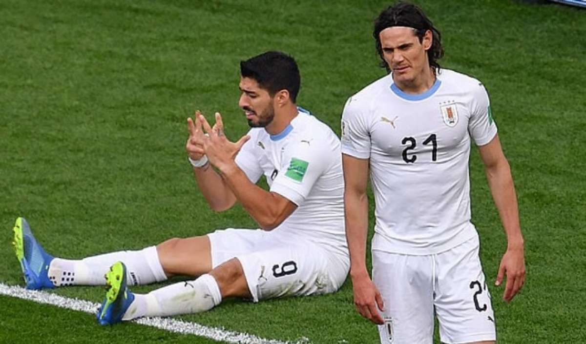 Suárez teve chances, mas não marcou contra Egito - AFP