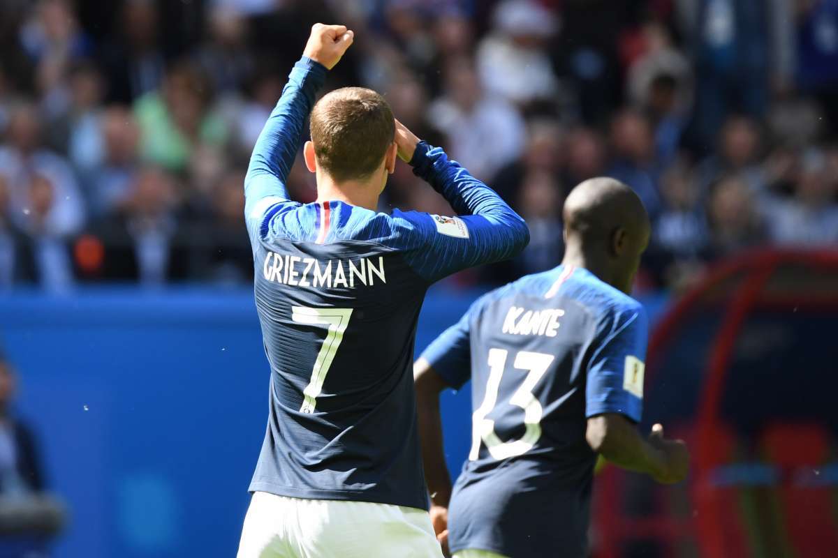 Partida de estreia do Grupo C, França e Austrália