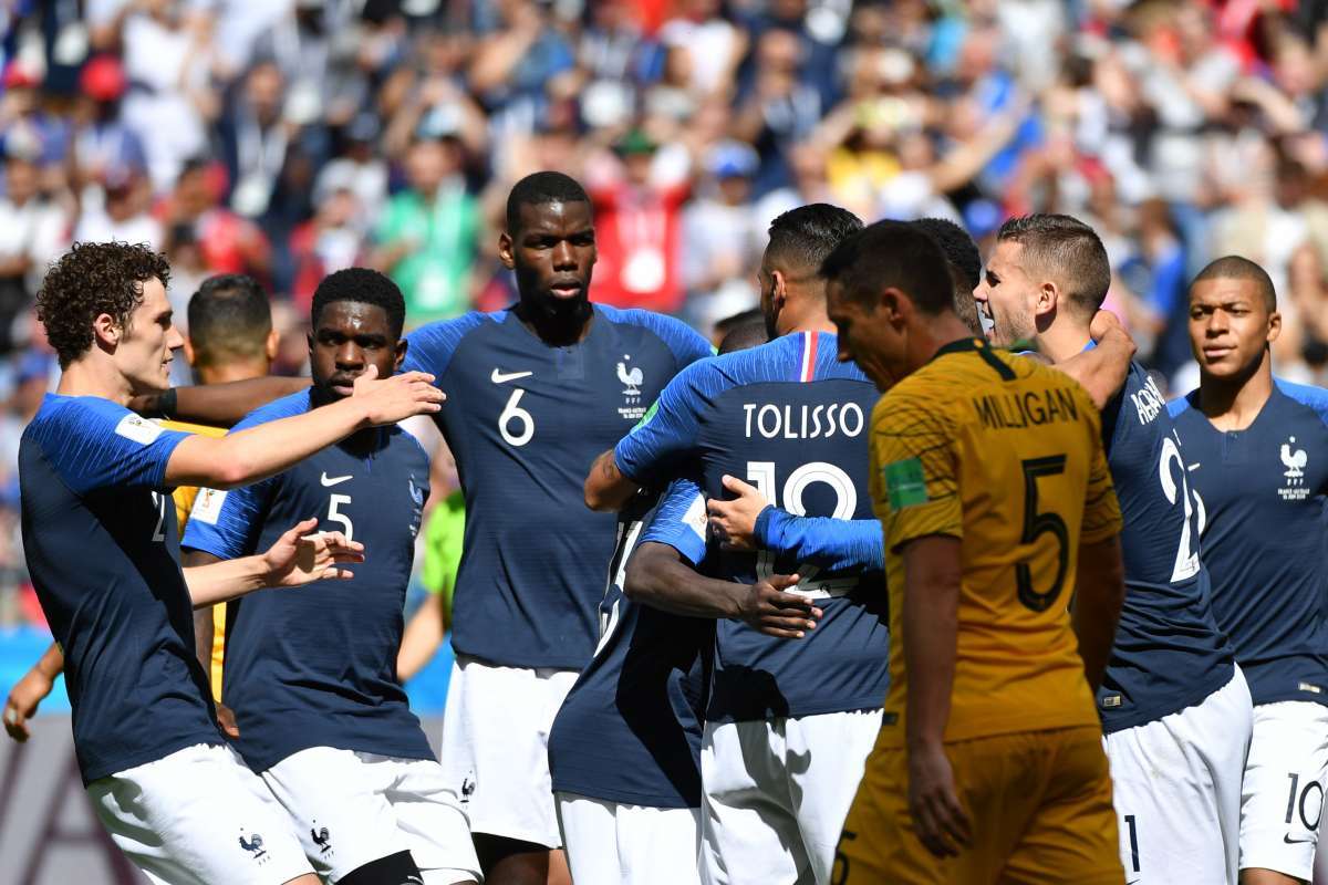 Partida de estreia do Grupo C, França e Austrália