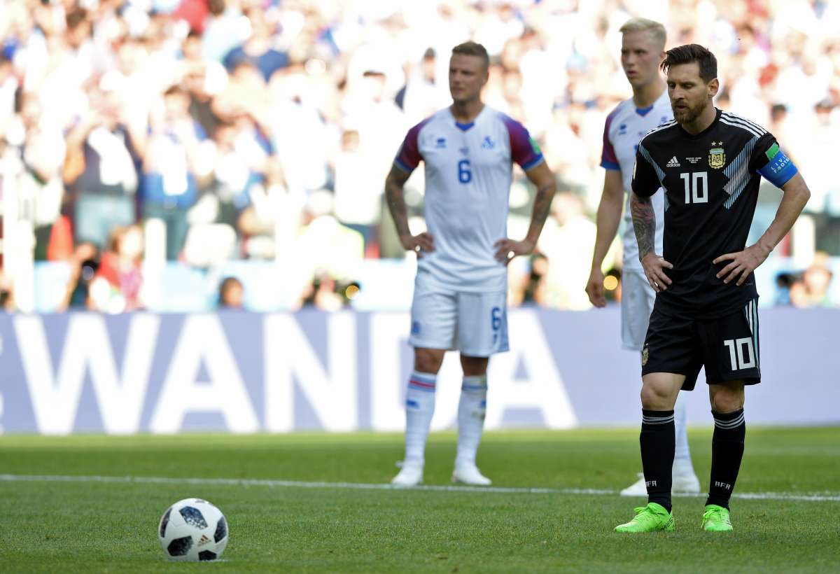 Argentina e Isl&acirc;ndia se enfrentaram em jogo v&aacute;lido pela primeira rodada do Grupo D